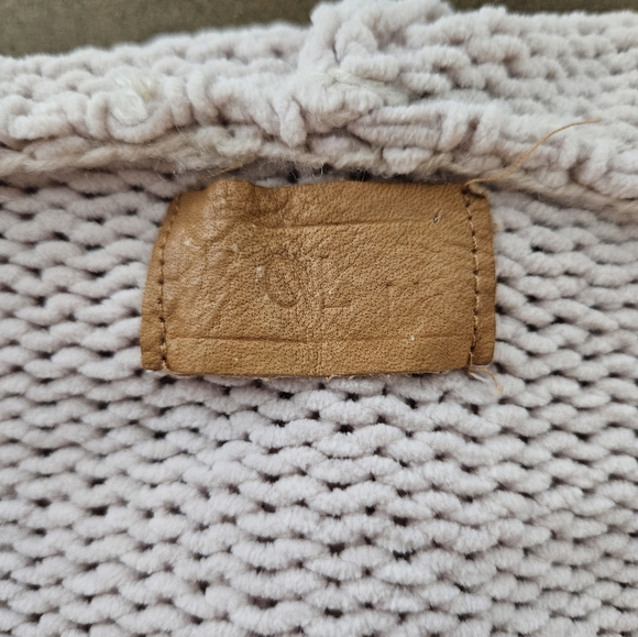 Distressed sweater hoodie - Picture 9 of 10